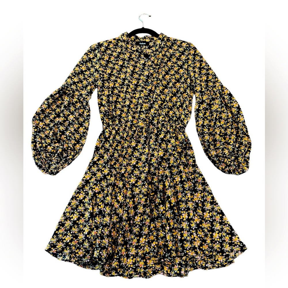 Boho style floral/ flowy dress !